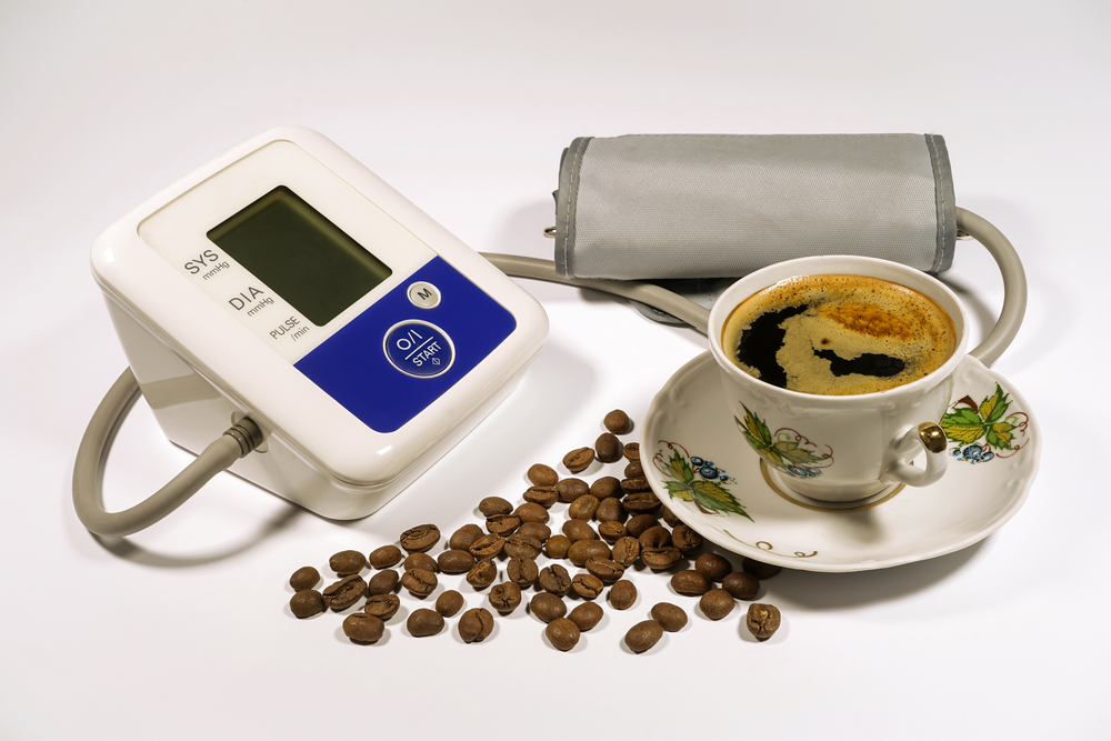 Kaffee erhöht den Blutdruck. Allerdings nur kurz. Kaffee führt aber nicht zu Bluthochdruck!