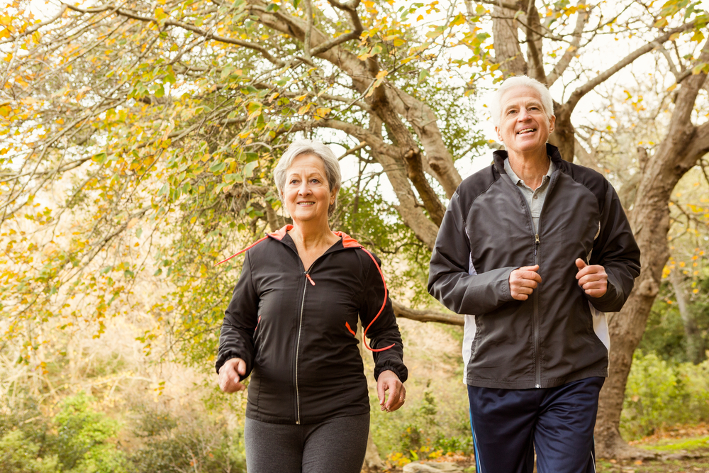 Welcher Sport am besten den Blutdruck senkt: Laufen zählt zu den empfohlen Sportarten bei hohem Blutdruck