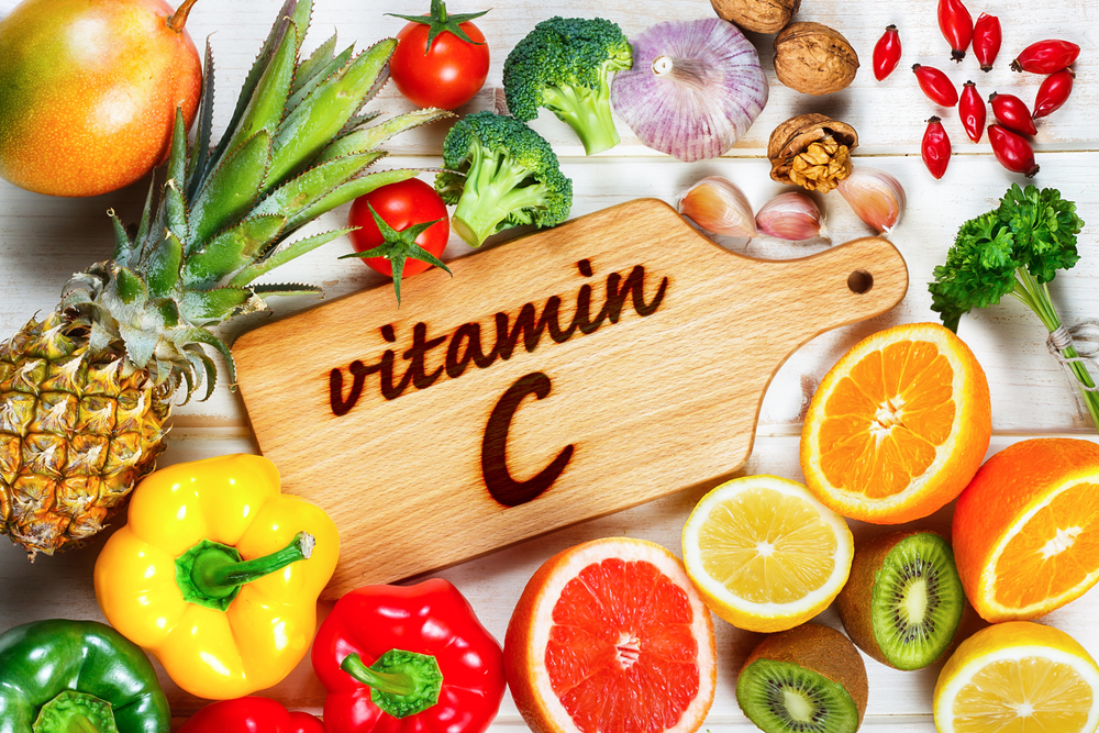 Vitamin C und Blutdruck. Vitamin C hat eine gering Blutdrucksenkende Wirkung 